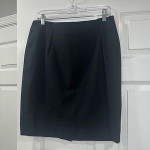 Lands End women’s ponte pencil skirt. Great stretch. Size 12 NWT
